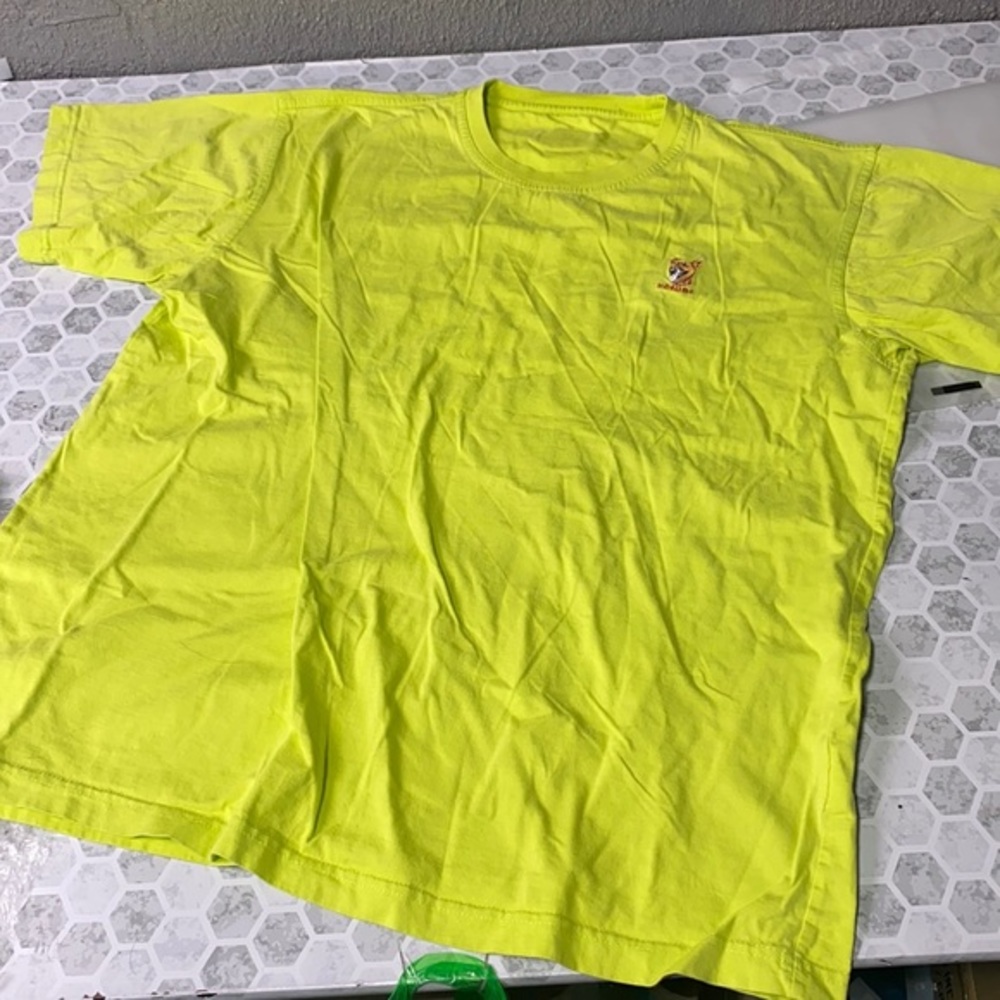 Small Yellow/Green Dog Embroidered Short Sleeve T Shirt